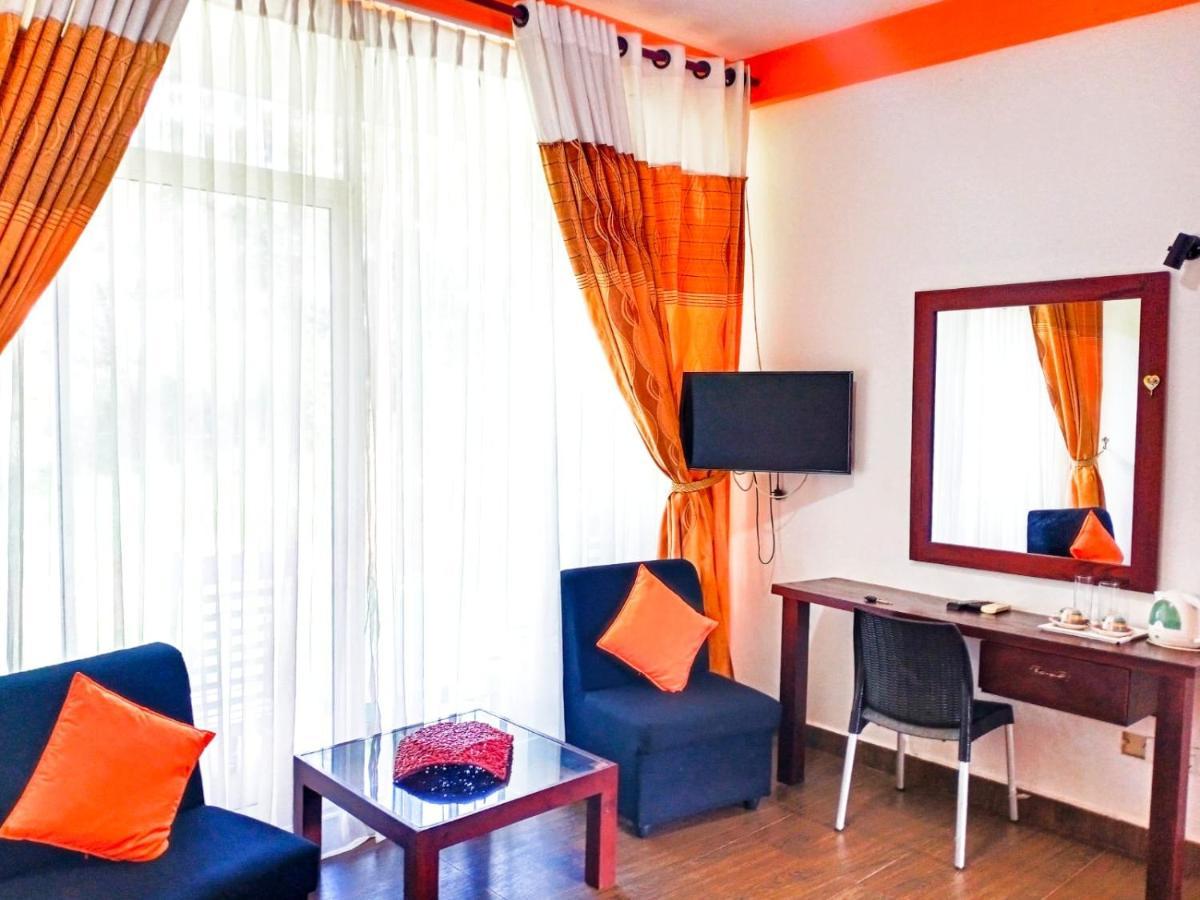 Bridge Hotel Negombo Kimbulapitiya Eksteriør bilde