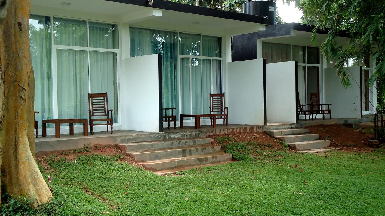 Bridge Hotel Negombo Kimbulapitiya Eksteriør bilde