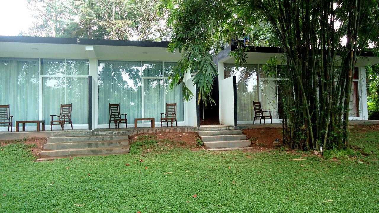 Bridge Hotel Negombo Kimbulapitiya Eksteriør bilde