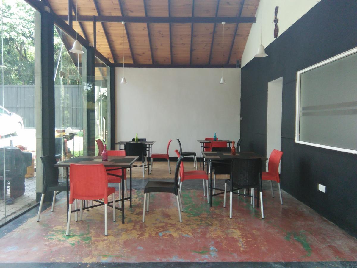 Bridge Hotel Negombo Kimbulapitiya Eksteriør bilde